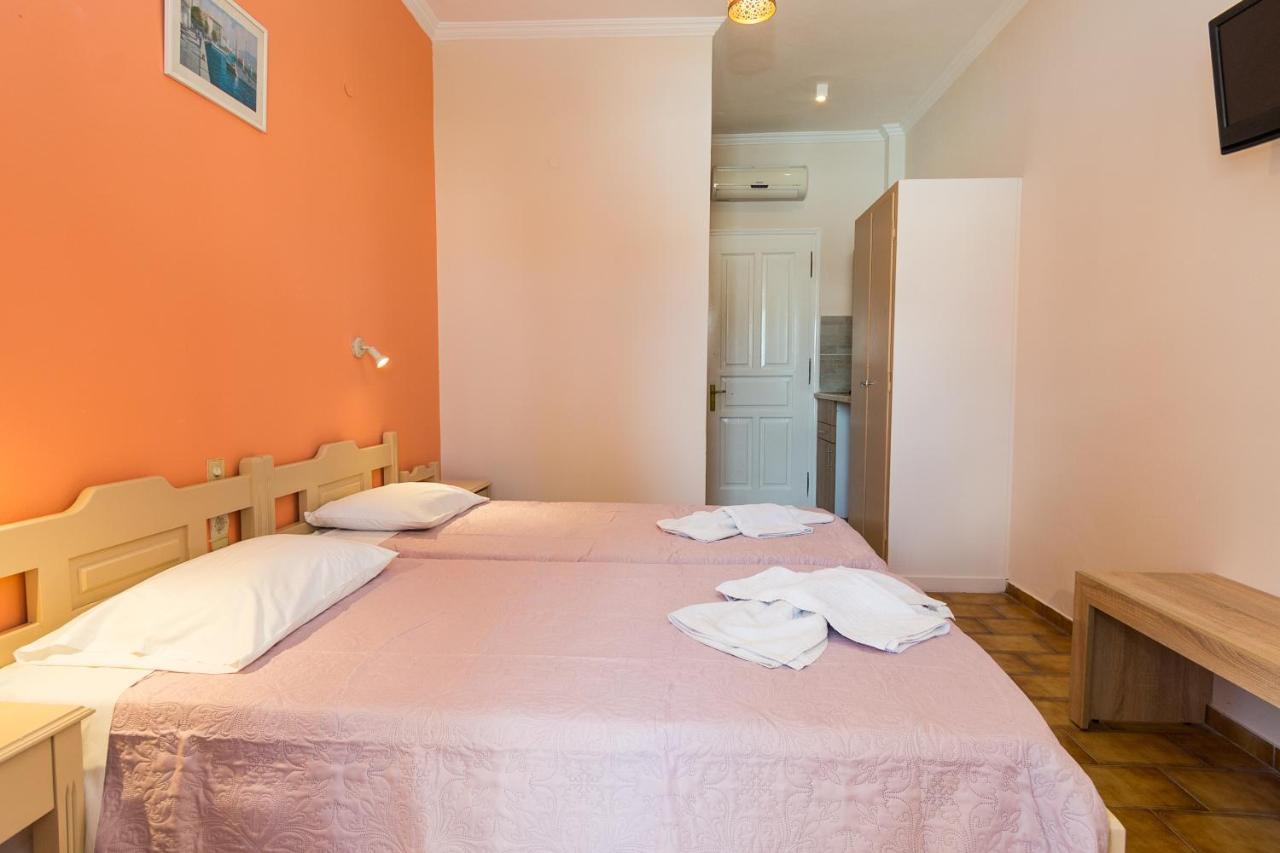Pythari Apartments 라가나스 외부 사진