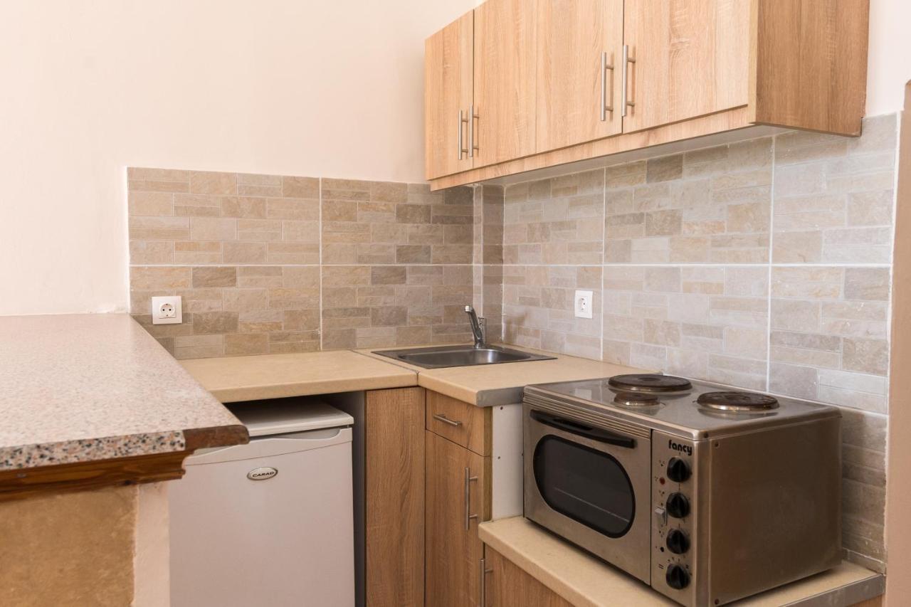 Pythari Apartments 라가나스 외부 사진